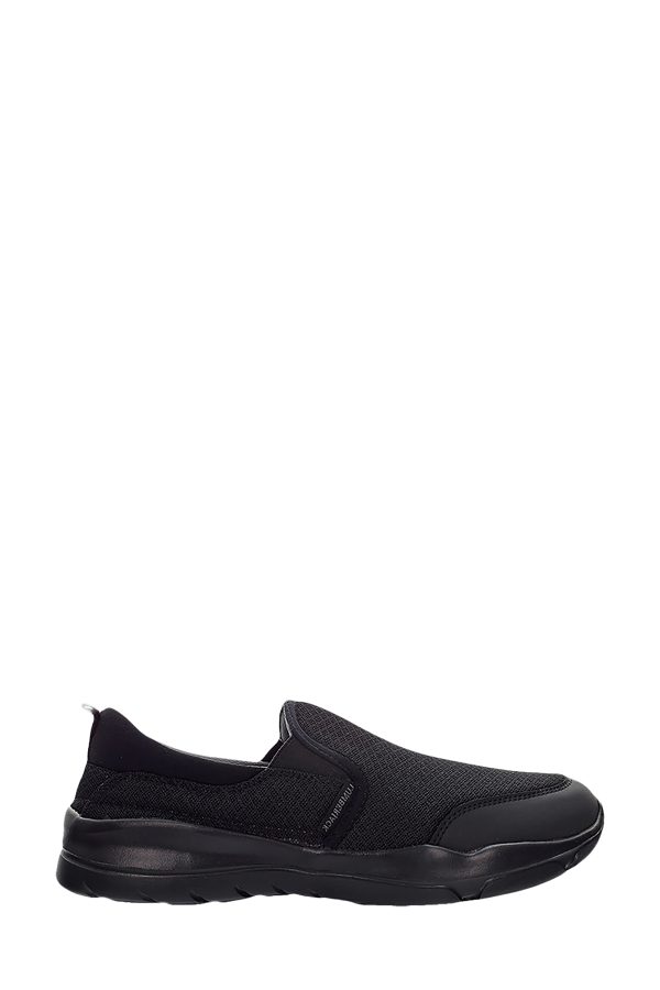 Sma9402-001t05cb001 black man sneaker